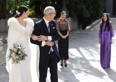 Mirada a amigas.